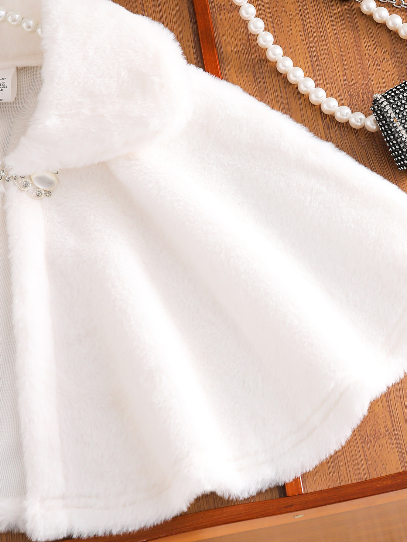 Kızlar için Sıcak Beyaz Prense - Winter Clothing Activity incelemesi ve fiyatı